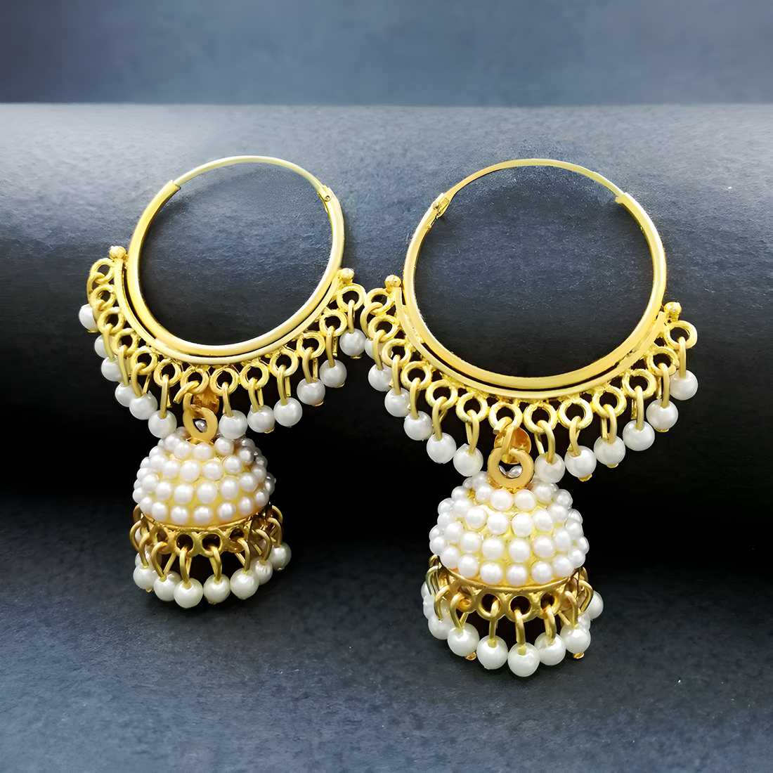 Exquisite  Pearls Earring