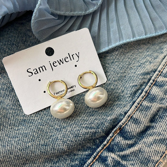 Ally Pearl Earrings