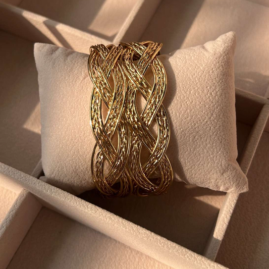 Idylla gold cuff