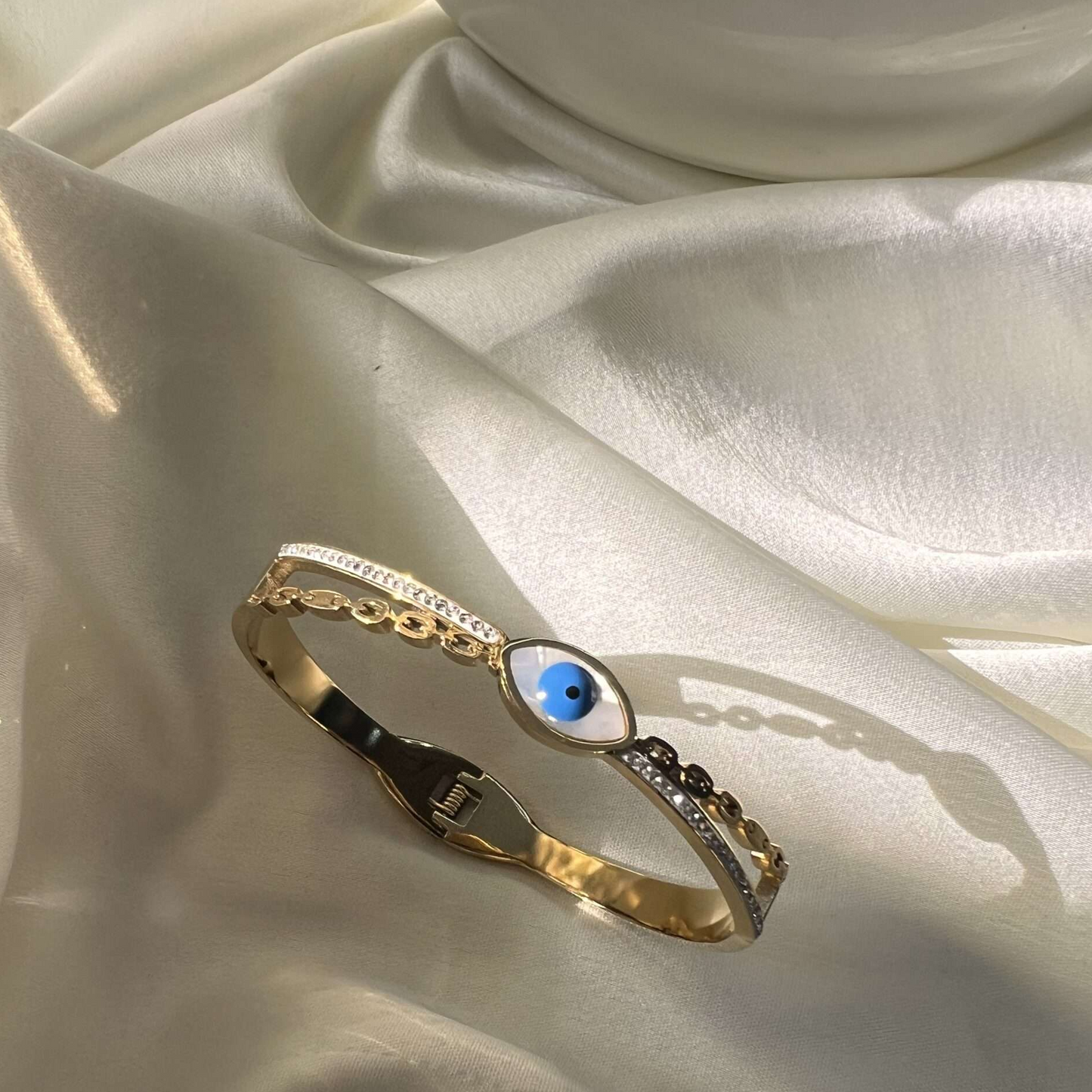 White shell evil eye bangle