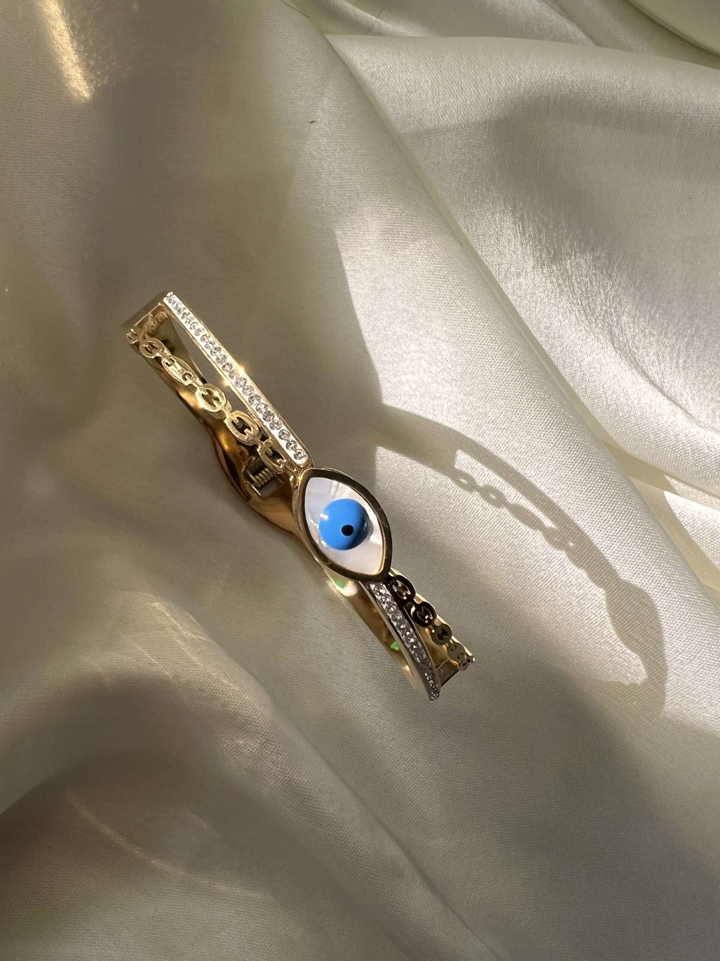 White shell evil eye bangle