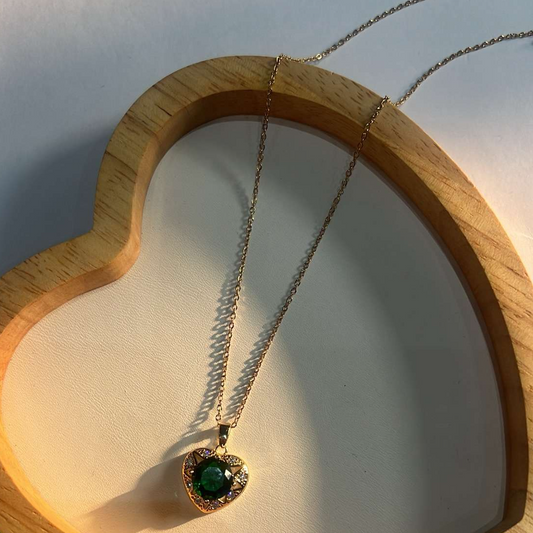 Poppy Emerald Neckpiece